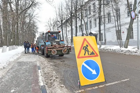 В 2017 году в Ярославле отремонтируют 1195 люков и колодцев