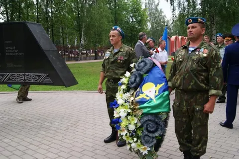 В Ярославле ветераны ВДВ отметили свой день