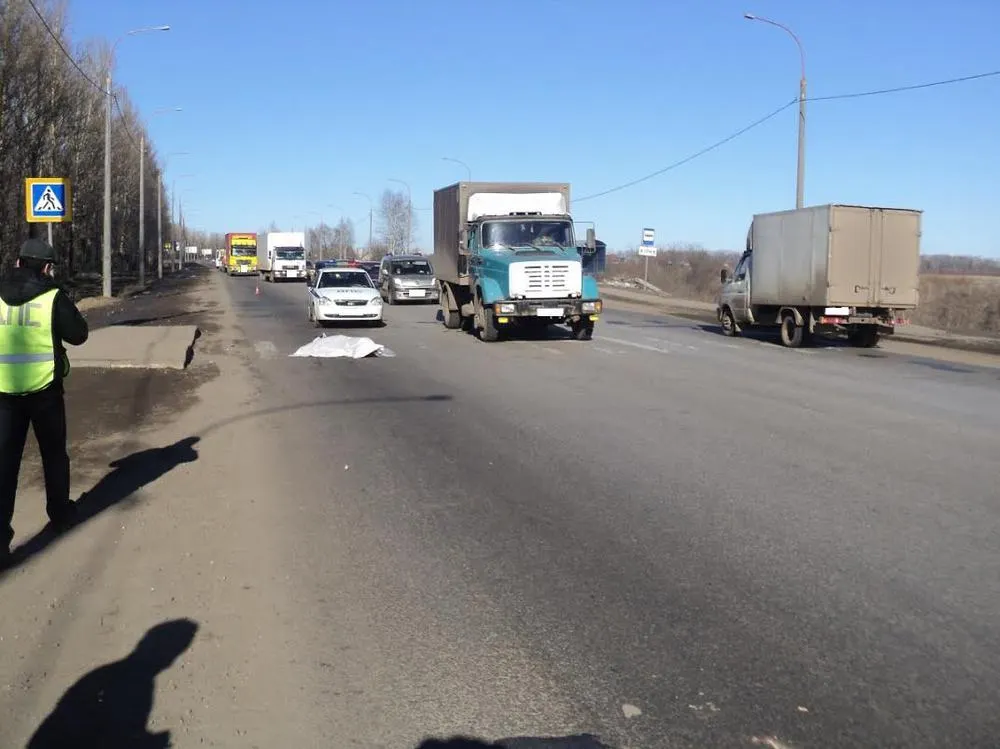 Под Ярославлем  МАЗ насмерть сбил пенсионерку