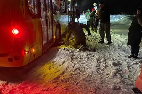 Застрявшим в снегу автобусом под Переславлем заинтересовалась прокуратура