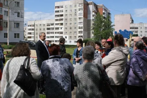 Алексей Малютин приостановил строительство платной парковки в Брагино
