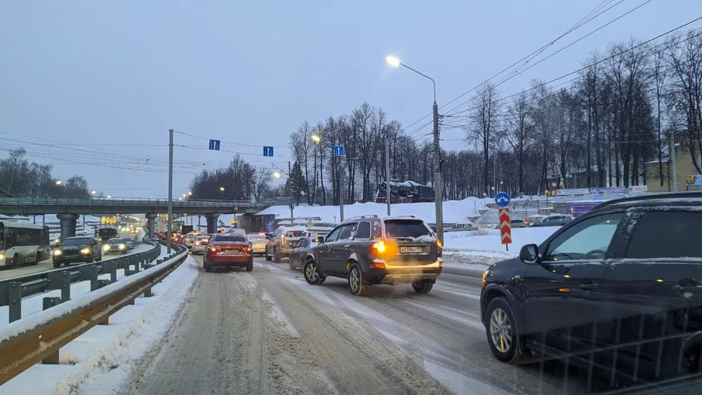 Пробки в Ярославле перестали зависеть от «часа пик»