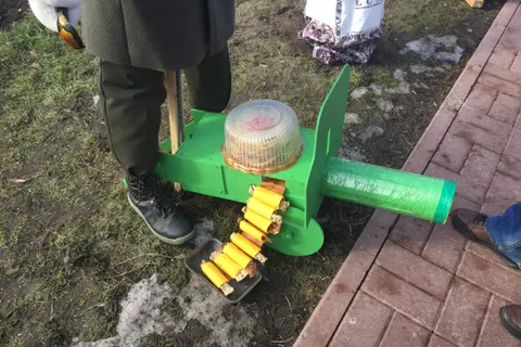 Напротив ярославского правительства установили пулемет