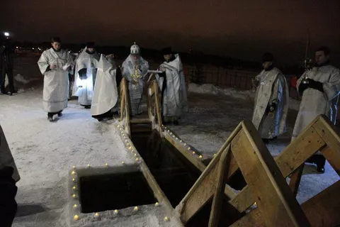 Толга – любимое место  крещенского купания ярославцев