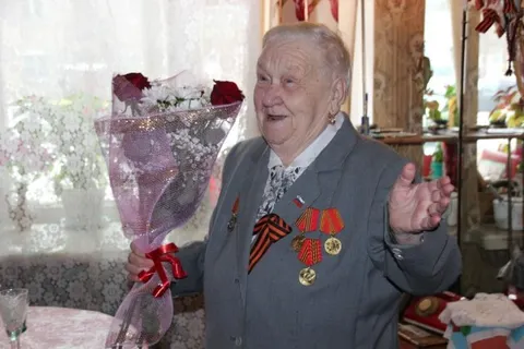 Жительница Ярославля, ветеран Великой Отечественной Войны отметила 90-летие