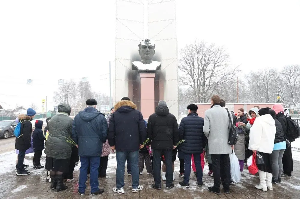В Ярославле отметили День Героев Отечества: день памяти и уважения
