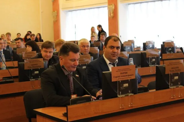 Ярославские депутаты обсудили введение персонифицированной электронной транспортной карты