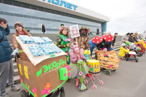 В Рыбинске прошел парад колясок