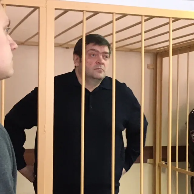 Экс-мэра Переславля Дениса Кошурникова отпустили под домашний арест