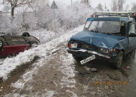 В Ярославской области столкнулись «Шевроле» и «семерка»
