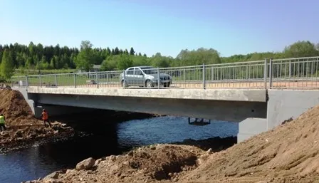 В Пошехонском районе построили новый мост через реку Маткома
