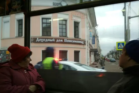 В Ярославле полицейские перекрыли центр города: почему