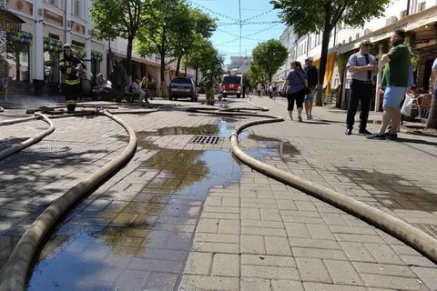 В центре Ярославля горело ателье по ремонту обуви: видео