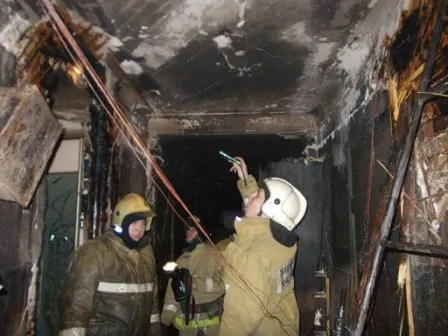 В Ярославле из горящего дома эвакуировали 17 человек