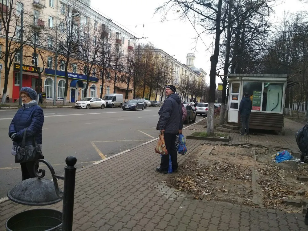 Мэр Ярославля пообещал до конца года установить большинство остановочных комплексов