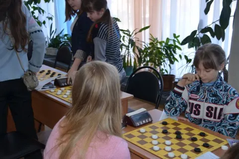 В Ярославле проходят региональные соревнования по русским шашкам