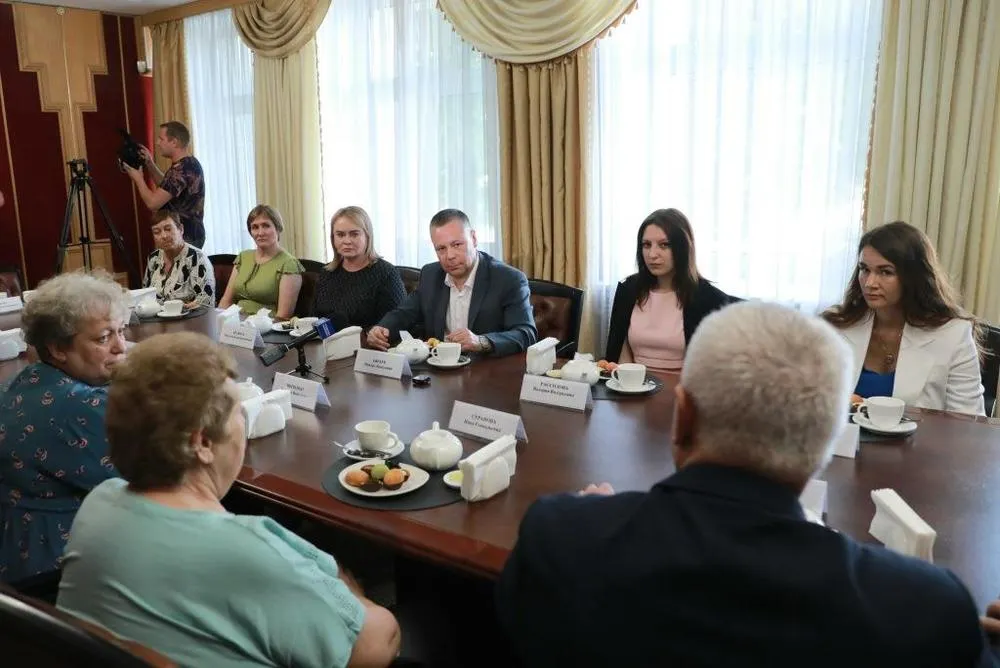Ярославский губернатор провел встречу с родственниками участников СВО