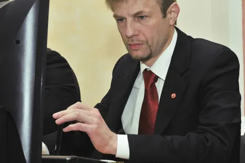 Депутаты муниципалитета Ярославля готовятся заслушать ежегодный отчет мэра города о проделанной работе. Фоторепортаж