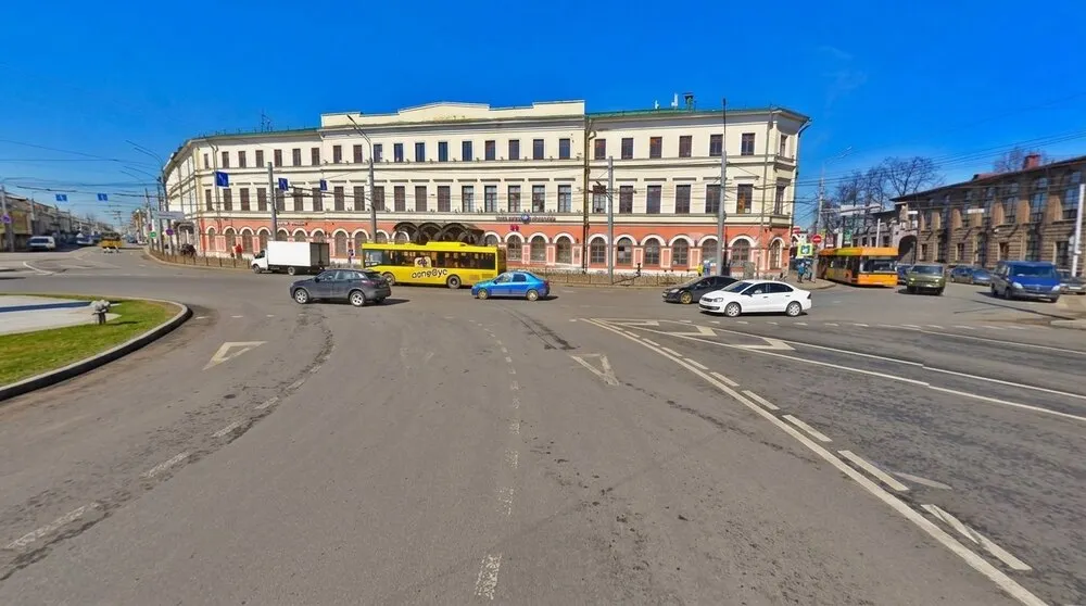 Здание Главпочтампта в  Ярославле хотят изъять у питерского собственника