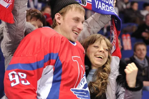 Болельщики. Ярославский «Локомотив» - череповецкая «Северсталь». Фоторепортаж