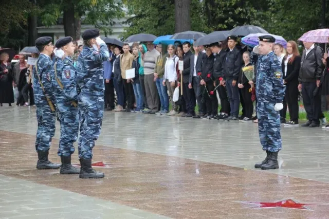 В Ярославле торжественно открыли Вахту памяти на Посту № 1