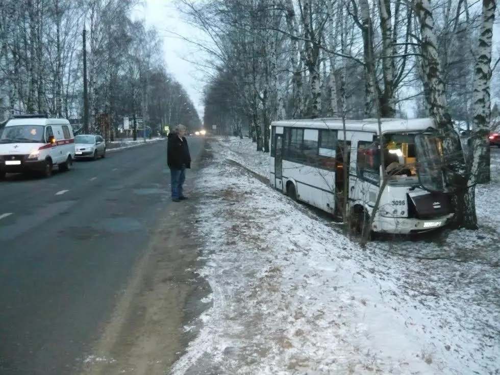 В Ярославле водителю автобуса 22 стало плохо за рулем