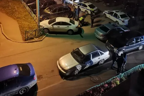В Ярославле пьяный «Ниссан» протаранил шесть машин: видео погони