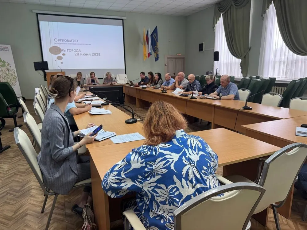 На Дне Города в Тутаеве споет группа «Блестящие»