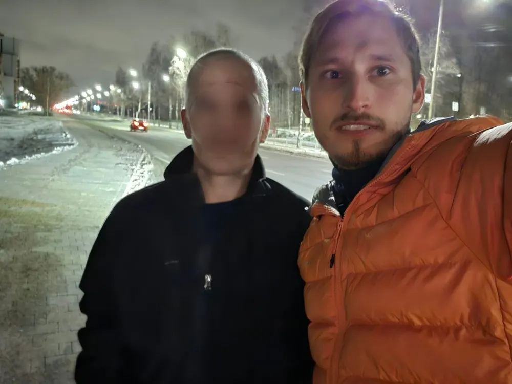 Поисковики помогли заблудившемуся в лесу ярославцу добраться домой