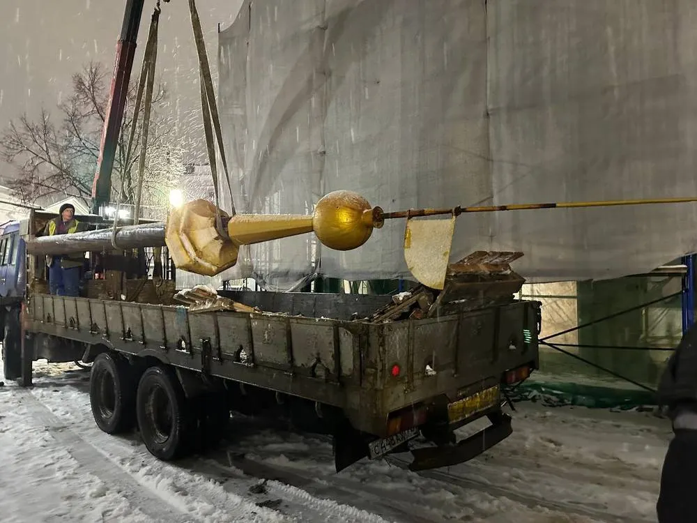 В Ярославле отреставрируют шпиль Ротонды Гостиного двора