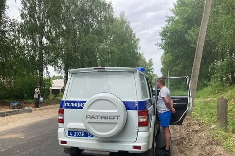 Ярославец облился бензином, остановив ремонт дороги