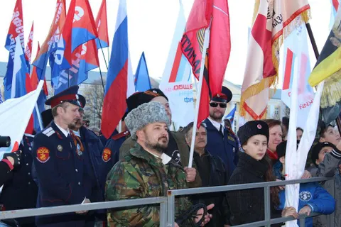В Ярославле на митинг в честь присоединения Крыма к России собралось около пяти тысяч человек