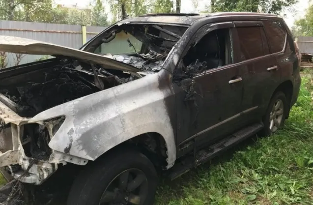 В Рыбинске сожгли «Лексус» кандидата в депутаты облдумы