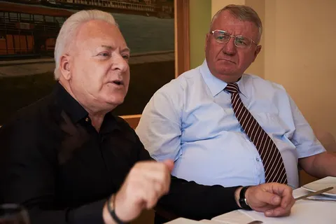 Анатолий Лисицын встретился с Воиславом Шешелем