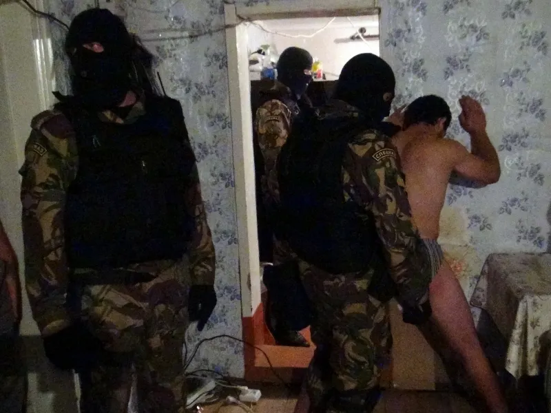 В Ярославле и Костроме задержали наркодилеров