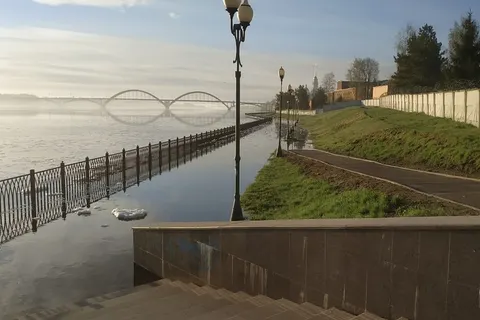 В Ярославле затопило пляж, а в Рыбинске набережную