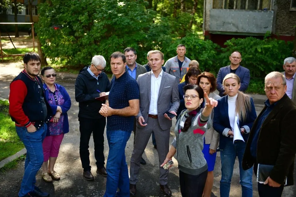 Жители Брагино рвут мэра Ярославля на части