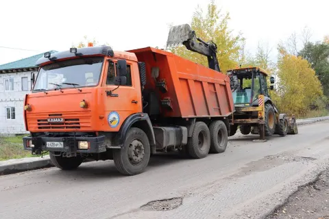 Под Ярославлем возобновили ремонт самой проблемной дороги нацпроекта «БКД»