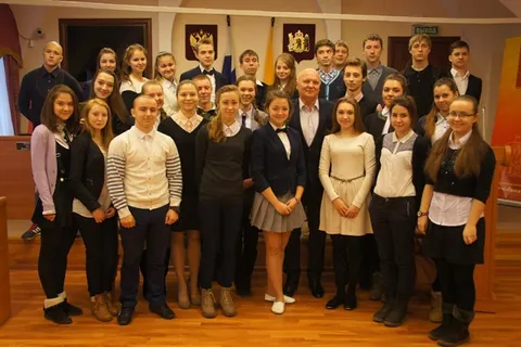 Ярославские школьники обсудили в Думе зарплаты учителей