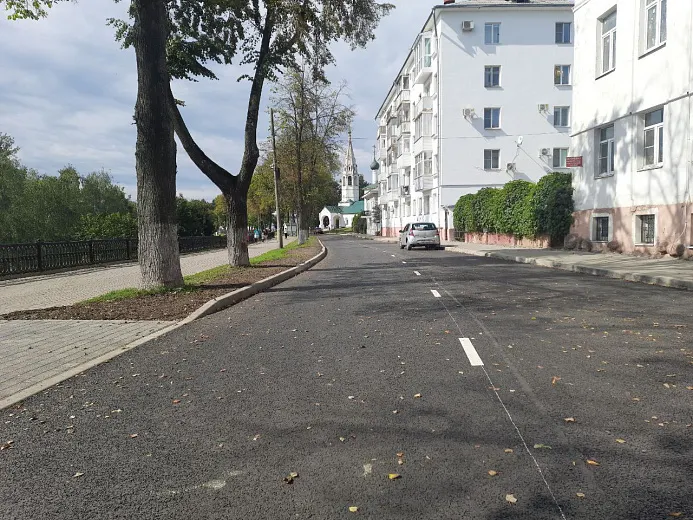 В Ярославле отремонтировали Волжскую и Которосльную набережные