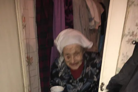 Под Ярославлем волонтеры помогли спасти заблудившуюся в лесу 84-летнюю женщину