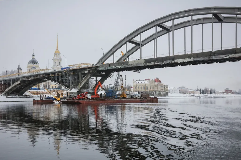 В Рыбинске продлили ночные перекрытия моста