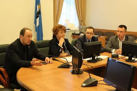 Депутаты муниципалитета обсудили деятельность городских бассейнов в Ярославле