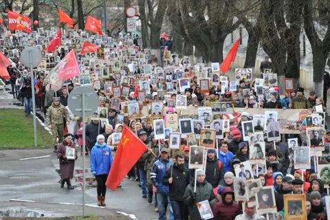В строю «Бессмертного полка» прошли пятнадцать тысяч ярославцев