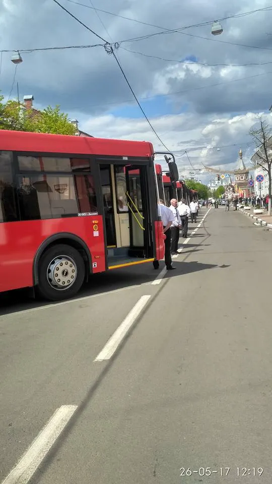 По Ярославлю будут курсировать десять новых красных автобусов