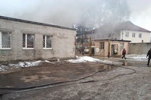 В Ярославле горел склад с косметикой