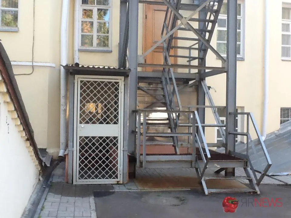 Мэра Ярославля доставят в здание Кировского суда через специальный вход