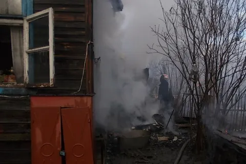 В Ярославле горел жилой дом на четыре семьи
