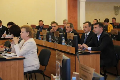 Ярославские депутаты обсудили введение персонифицированной электронной транспортной карты
