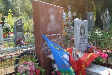В преддверии дня ВДВ ярославские десантники преодолели автопробегом 338 километров